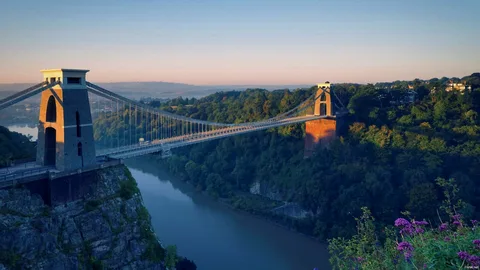 1998 The world’s largest suspension bridge opens to traffic